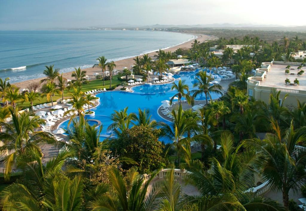 Pueblo Bonito Emerald Bay Resort & Spa - All Inclusive